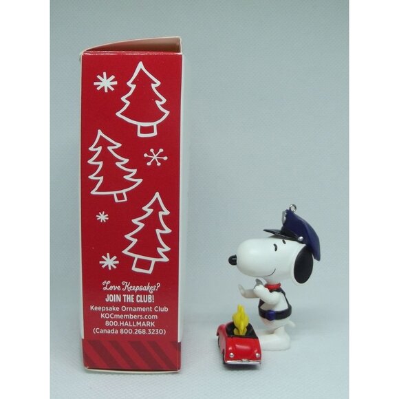 Snoopy Peanuts Hallmark 2014 Police Officer Snoopy Spotlight 17th Woodstock Car - Picture 4 of 13